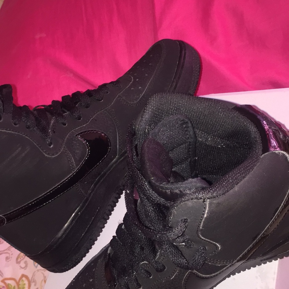 Nike Air Force Black Uptowns